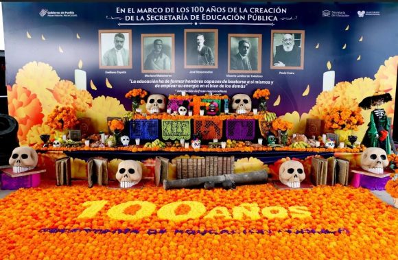 57f16483-dcea-49c1-acfc-a001adeb683c Tradiciones mexicanas fortalecen valores y aprendizaje: Lozano Pérez