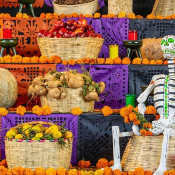 Un incremento en ventas hasta del 50% esperan pequeños comercios Con motivo del Día de Muertos