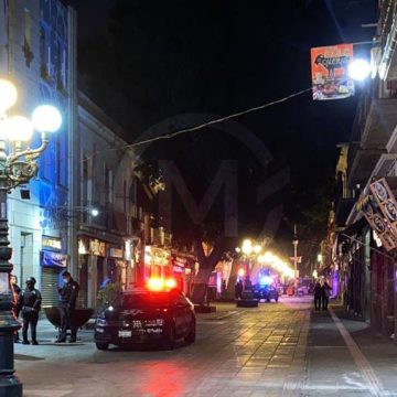 Amanece el centro rodeado de policías para evitar instalación de ambulantes