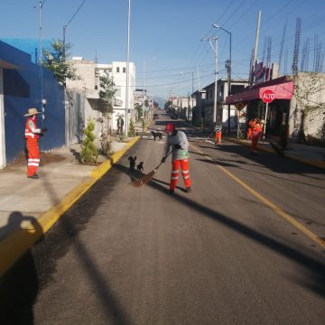 Servicio de Limpia municipal mantiene descacharrización en la ciudad de Puebla