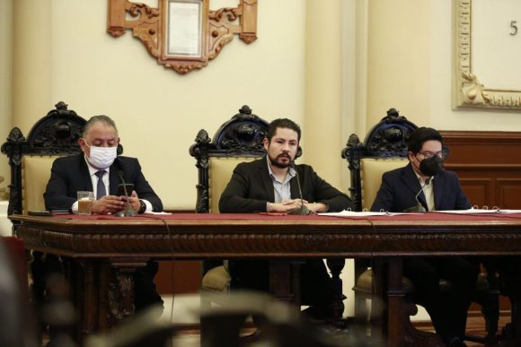 Cuerpo Edilicio avala licencia al cargo de regidora de Augusta Valentina Díaz de Rivera Hernández