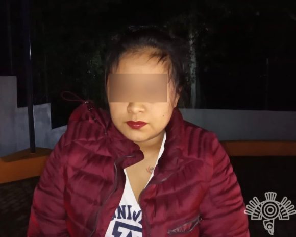 98723645987632459872634958762345 Policía Estatal detiene a “La Pollo”, presunta líder narcomenudista de Xicotepec