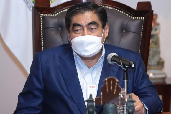 Propondrá Miguel Barbosa Reforma a la ley de transporte para regular grúas y corralones