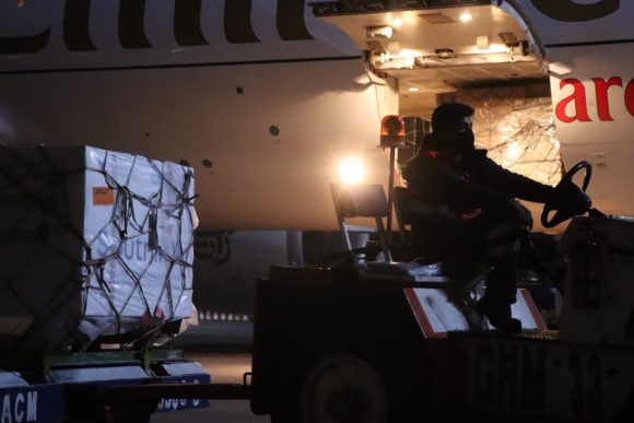 México recibe 729 mil vacunas Sputnik V