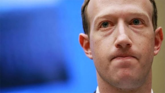 Zuckerberg se disculpa tras colapso de Facebook