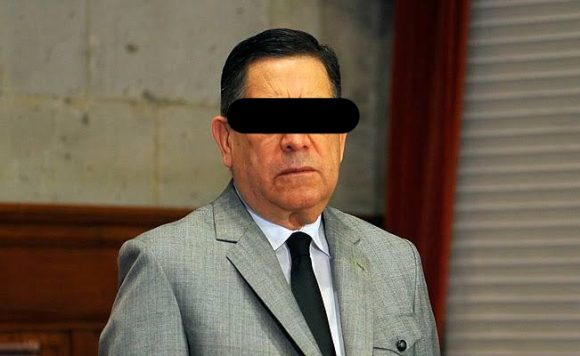 PicsArt_10-09-01.34.23 Detienen a exsecretario de Finanzas de Javier Duarte