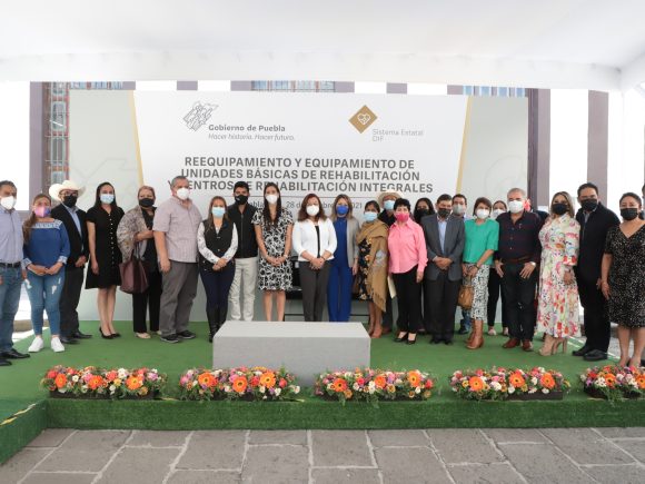 Entrega SEDIF a 13 municipios equipo para mejorar unidades y centros de rehabilitación integral