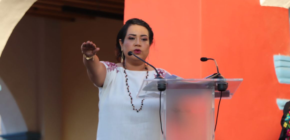 Rinde protesta Irene Olea como la primera mujer presidenta de Izúcar de Matamoros
