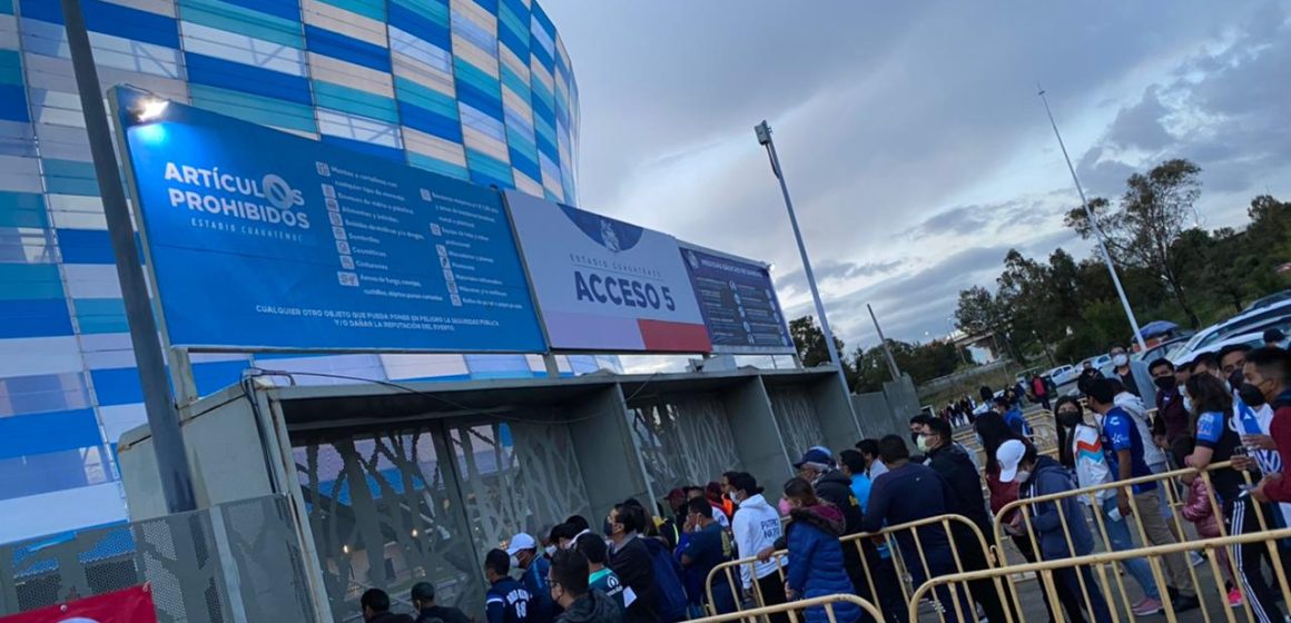 El Puebla le negó el acceso a sus aficionados, hubo reclamos