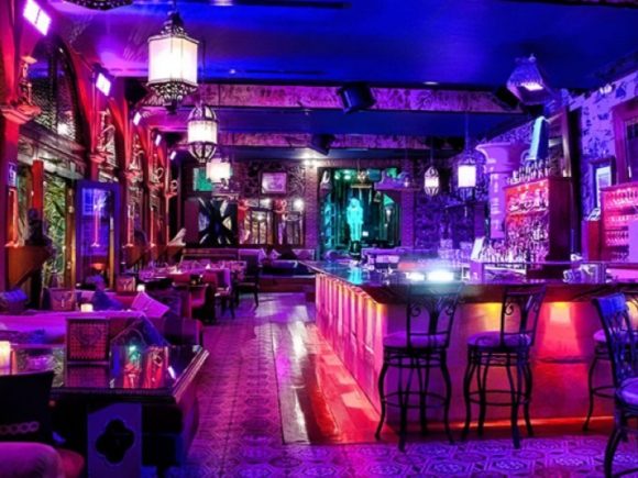 Al menos mil 600 bares y antros cerraron en Puebla por la pandemia