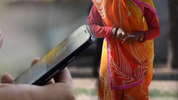 Vende a su esposa en la India; lo usa para comprarse un smartphone