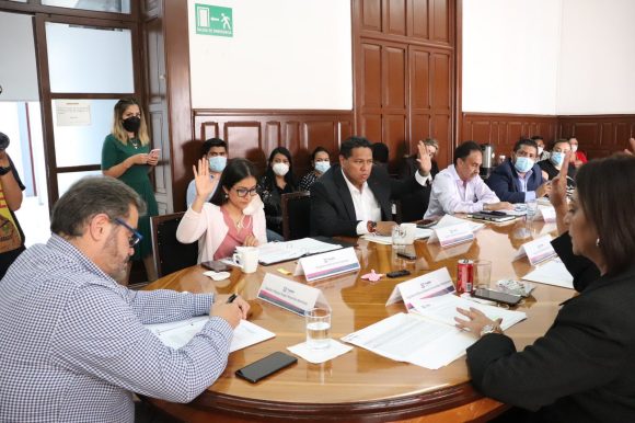 Aprueba Comisión de Gobernación reinstalación de mercados temporales en Puebla Capital
