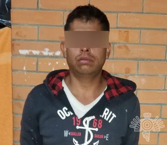 254366354778656798765445w57456786789076436474768 Detiene Policía estatal a hombre en posesión de hidrocarburo presuntamente robado