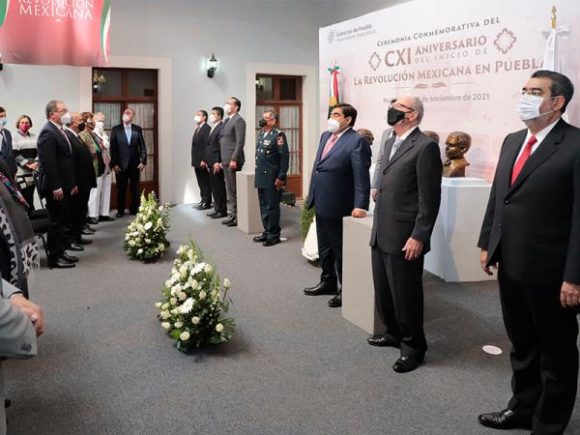 Encabeza Barbosa Huerta Ceremonia por el 111 Aniversario del Inicio de la Revolución Mexicana en Puebla