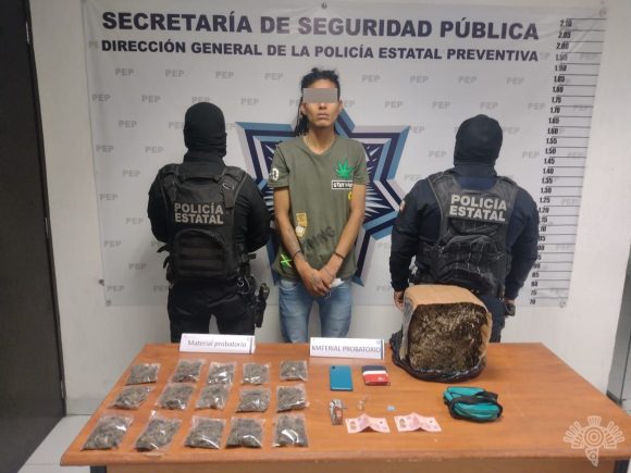 Con aparente marihuana, Policía Estatal detiene a un hombre