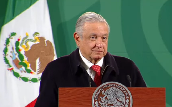 (VIDEO) “Es un asunto escandaloso”, que funcionarios viajen en aviones privados: AMLO