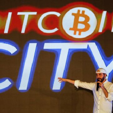 Presidente de El Salvador anuncia creación de ciudad bitcoin; tendrá aeropuerto