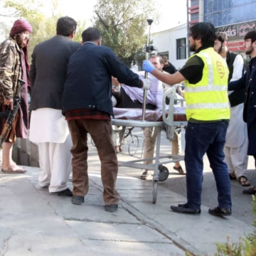 (VIDEO) Ataque suicida en hospital militar en Kabul deja al menos 25 muertos y 40 heridos