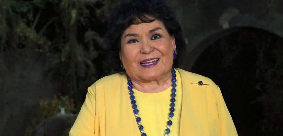 Carmen Salinas sigue sin evolución; sus movimientos son involuntarios, dice su nieta