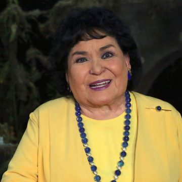 Carmen Salinas sigue sin evolución; sus movimientos son involuntarios, dice su nieta