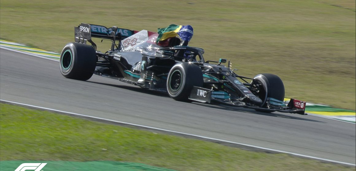 Lewis Hamilton gana el Gran Premio de Brasil y cierre la competencia por el título