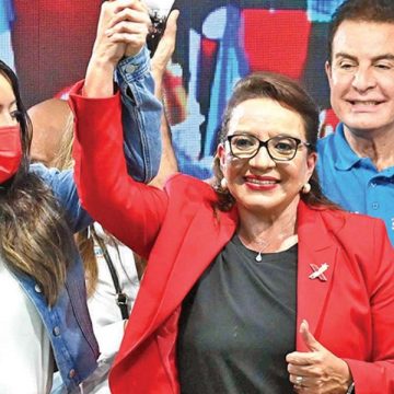 Honduras tiene a su primera presidenta