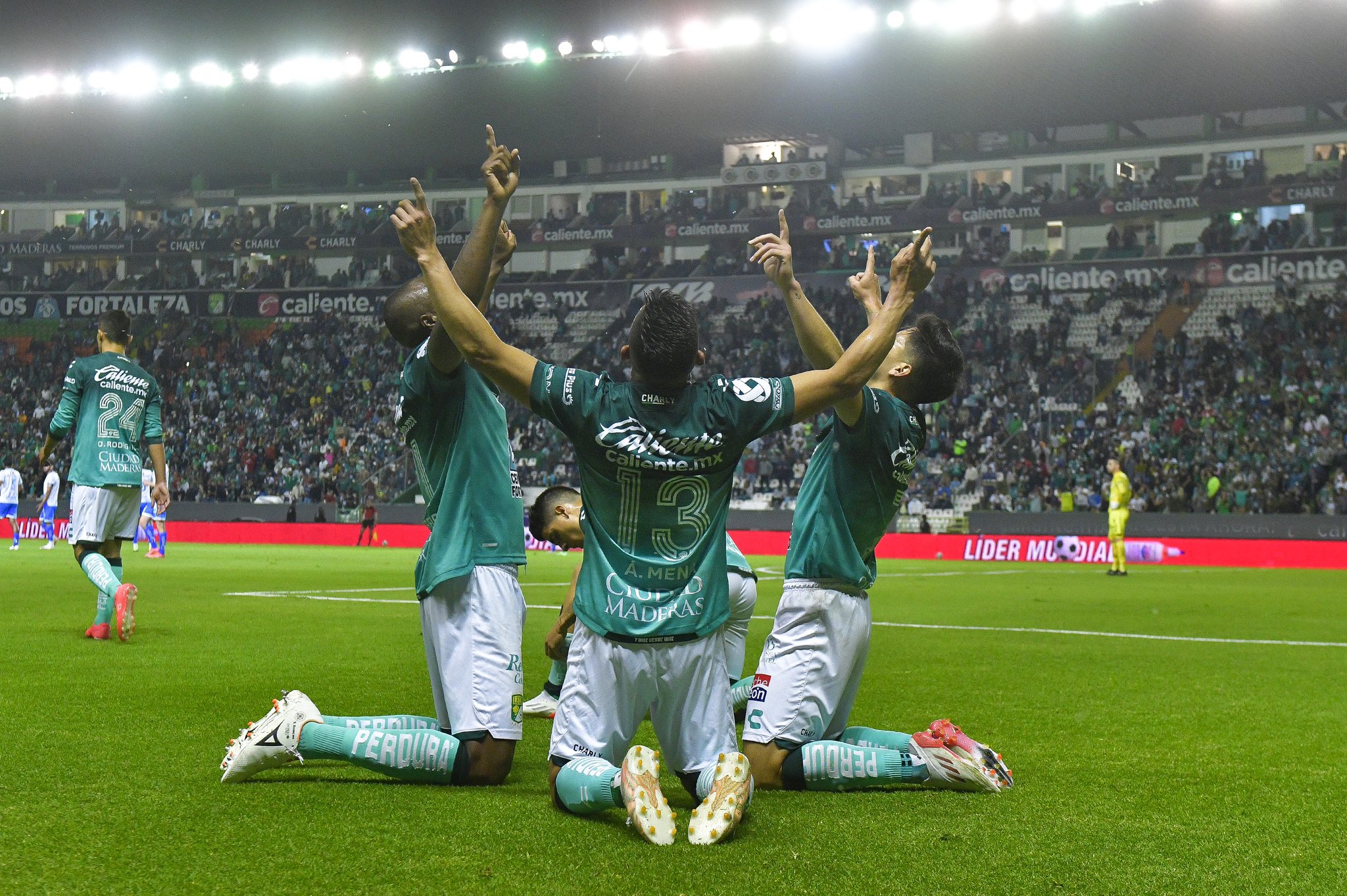 El León remontó al Puebla y se quedó con el boleto a Semifinales