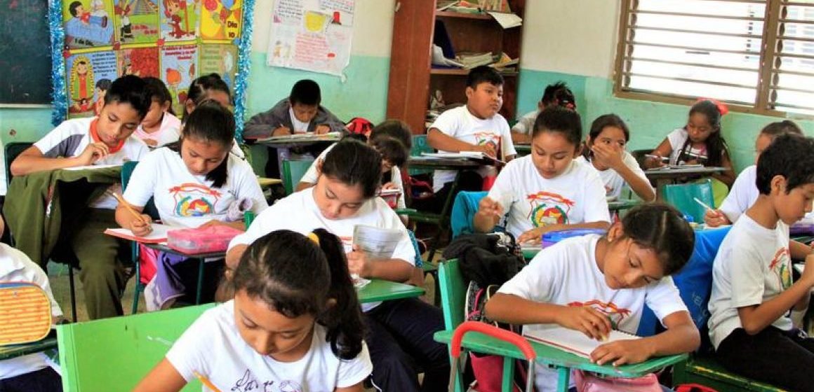 Estudiantes en México retroceden en logros de aprendizaje: alerta Unesco