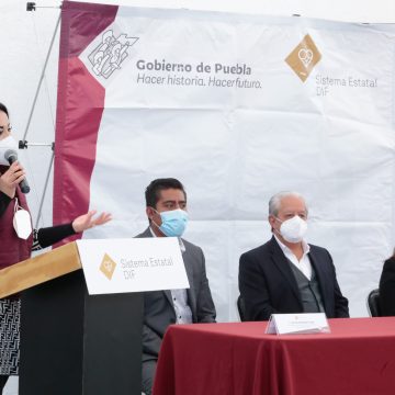 Benefician SEDIF e ISSSTEP a usuarios del Centro Cultural y Deportivo “Margarita Maza de Juárez”