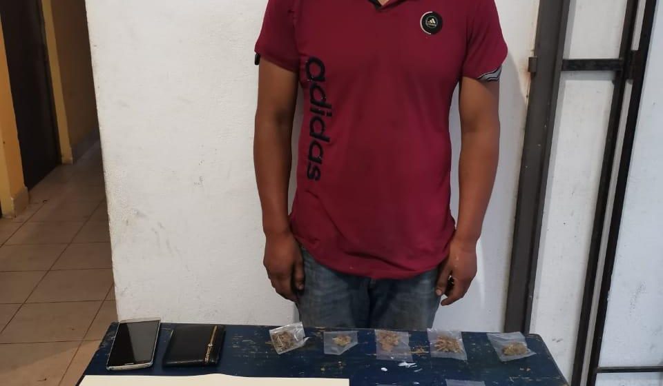 Detiene Policía Estatal a presunto narcomenudista en Xicotepec