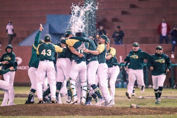 Pericos de Puebla Campeones de la Zona Sur en la Liga Invernal