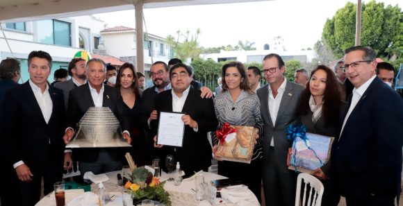 Con una visión de izquierda, gobierno estatal alienta el trabajo de la iniciativa privada: MBH