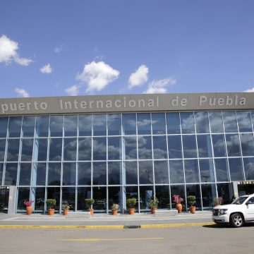 Aeropuerto de Puebla registra incremento de 245.9% en el traslado de carga aérea