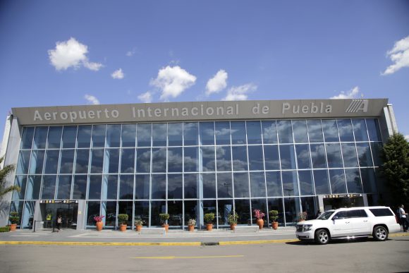 AEROPUERTO HERMANOS SERDAN Aeropuerto de Puebla registra incremento de 245.9% en el traslado de carga aérea
