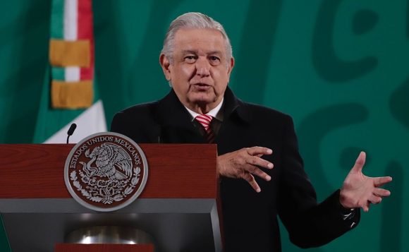 AMLO plantea dar 4 dólares al día a los más pobres del mundo