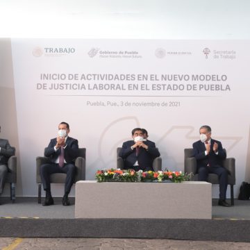 Para evitar abusos, gobierno de Puebla buscará regular costos y gastos de abogados, anuncia Barbosa