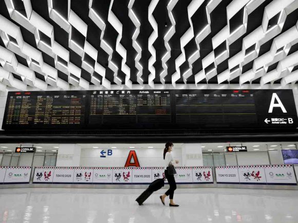 Japón cierra fronteras por variante Ómicron