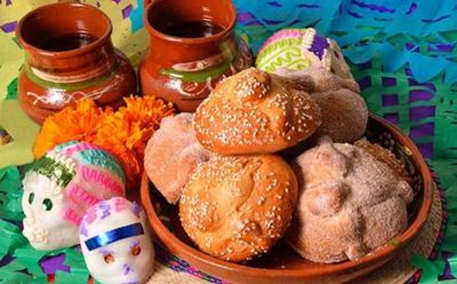 La deliciosa tradición del pan de muerto