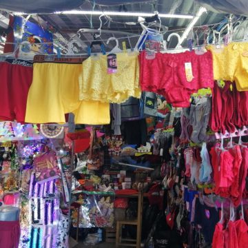 Cae un 50% la venta de ropa interior roja y amarilla en vísperas del año nuevo