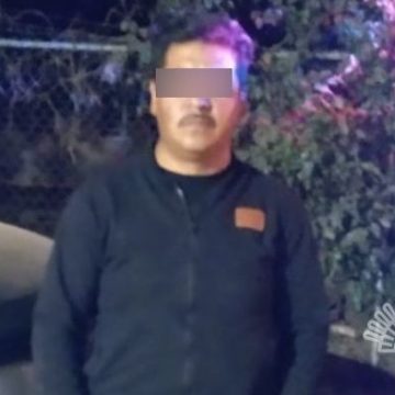Por presunta posesión ilegal de arma, Policía Estatal detiene a dos hombres