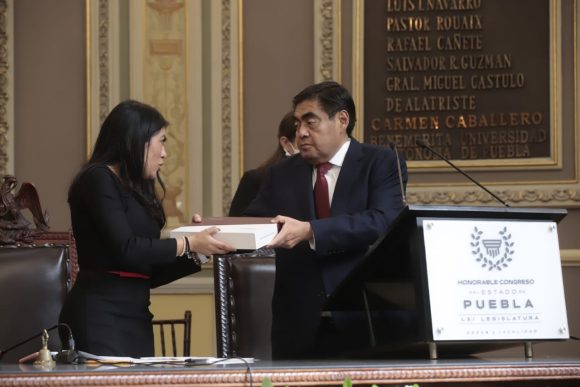 Con visión estratégica, gobierno estatal combate desigualdad en Puebla: Barbosa