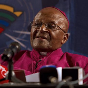 Murió Desmond Tutu, Premio Nobel de la Paz y símbolo contra el apartheid