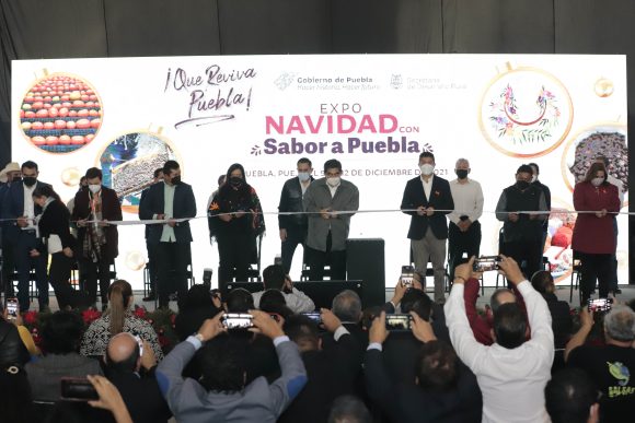 _MG_0821 “El campo del estado ya se está moviendo”, sostiene MBH; inaugura Expo Navidad con Sabor a Puebla