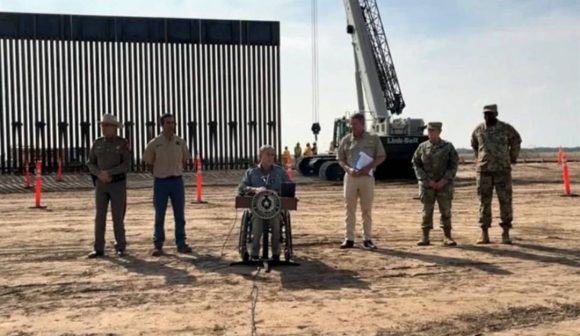 Comienzan construcción de muro fronterizo con México en Texas