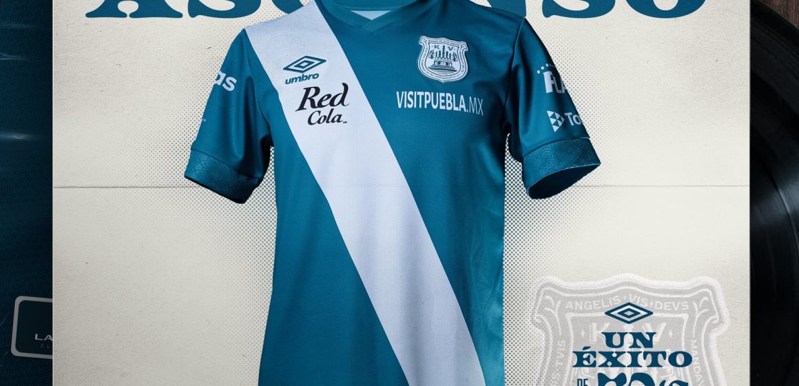 El Puebla presume nuevo jersey con un homenaje al Ascenso de 1970