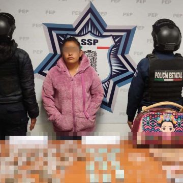 Detiene Policía Estatal a mujer en posesión de aparente droga