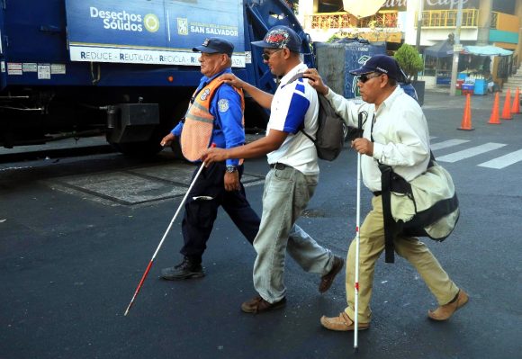 WhatsApp-Image-2021-12-02-at-7.08.08-AM Hoy es la marcha de los invidentes para pedir inclusión laboral en Puebla