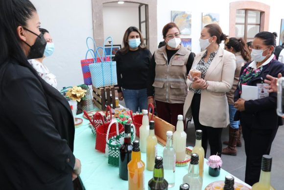 WhatsApp-Image-2021-12-07-at-8.50.46-AM Impulsan SEDIF, Trabajo y gobierno municipal economía en Teziutlán