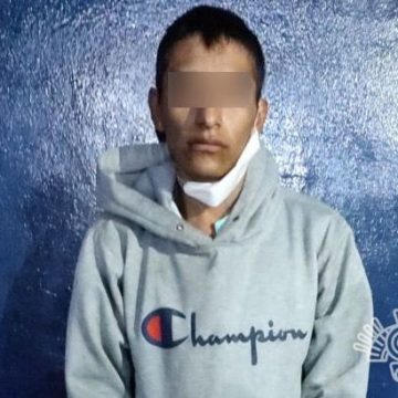 Policía Estatal detiene a hombre por presunto robo en Huixcolotla