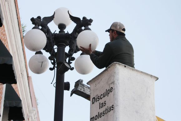 Lanzan licitación de alumbrado público